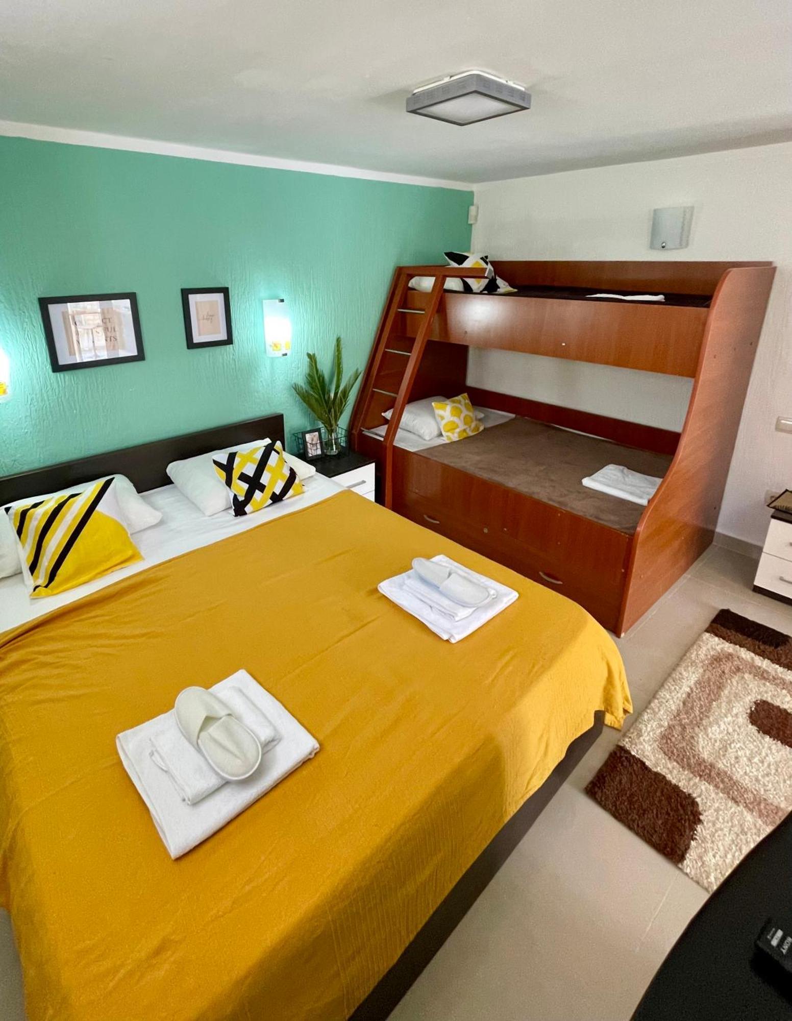 Family House With Pool & Sea View Apart otel Bijela Dış mekan fotoğraf