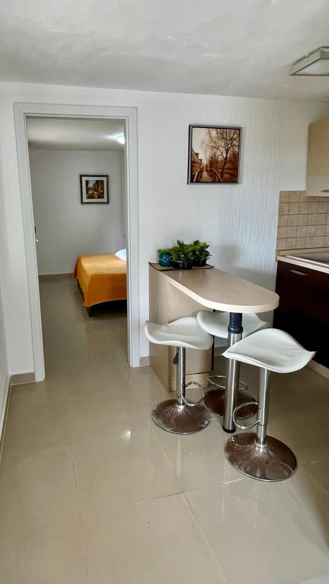Family House With Pool & Sea View Apart otel Bijela Dış mekan fotoğraf