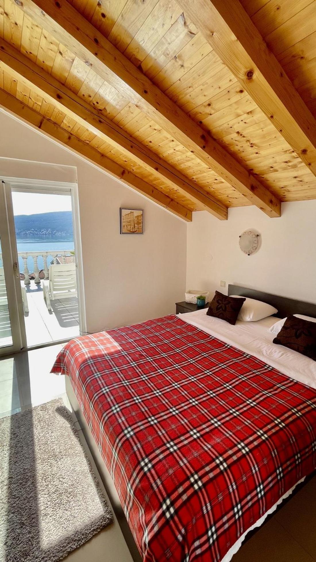 Family House With Pool & Sea View Apart otel Bijela Dış mekan fotoğraf