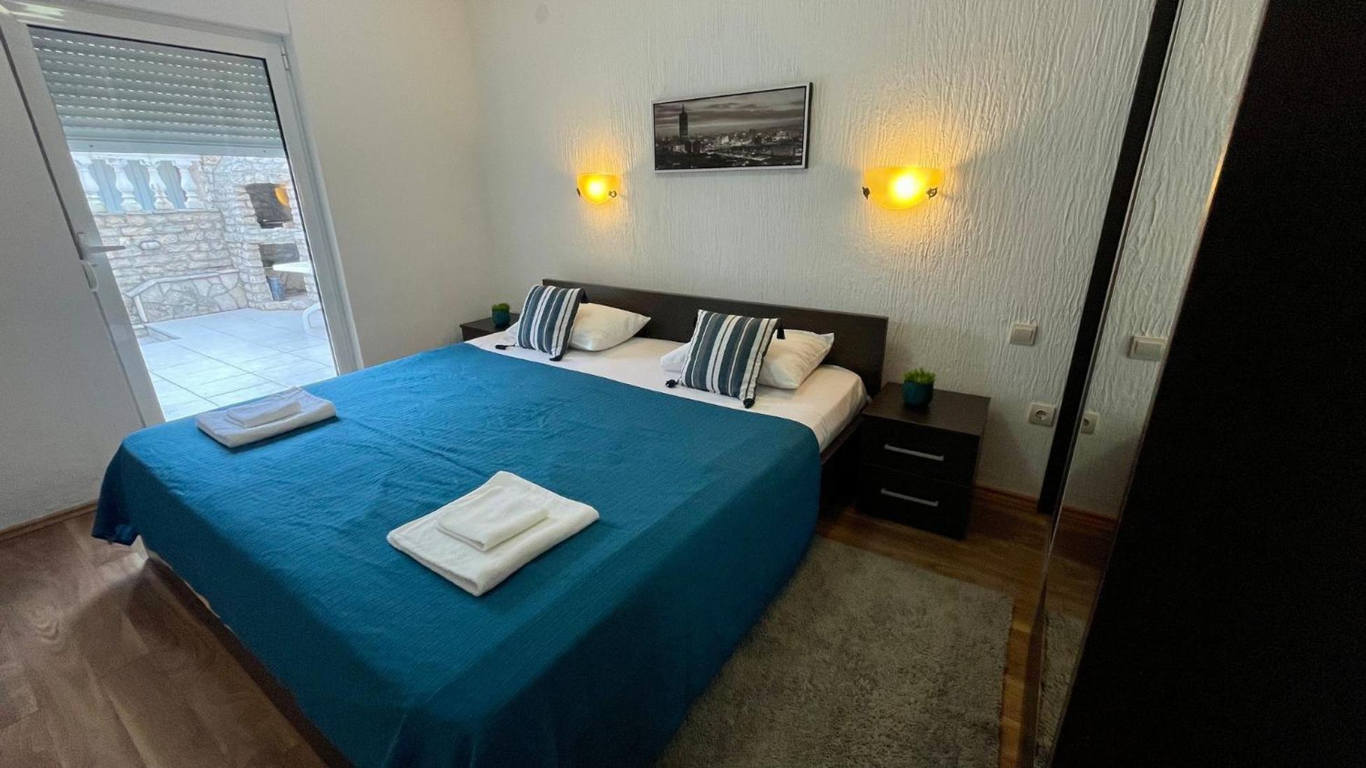 Family House With Pool & Sea View Apart otel Bijela Dış mekan fotoğraf